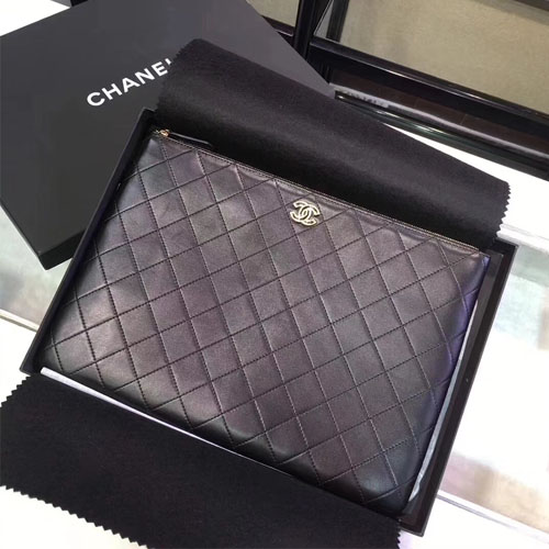 샤넬 신상 클러치백 A84331 램스킨 블랙