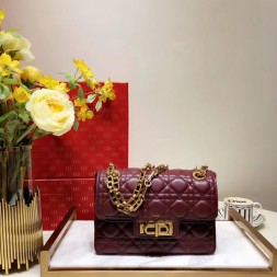 디올 양가죽 MISS DIOR 백 M0250 버건디