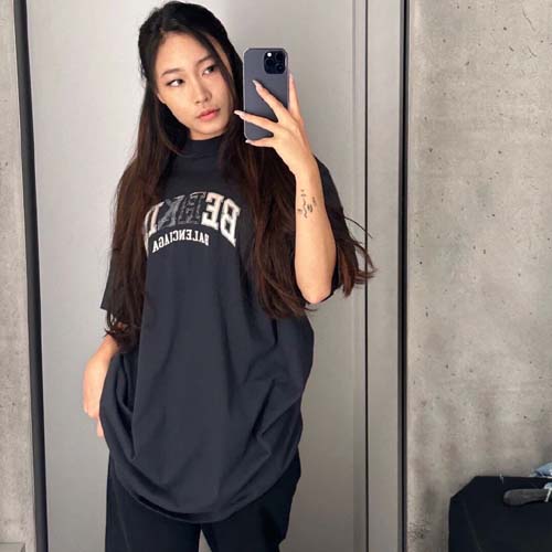 발렌시아가 남여공용 반팔  528804-2