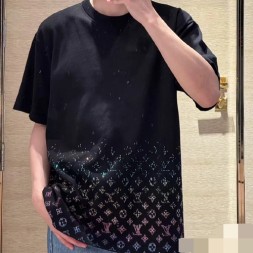 루이비통 남여공용 반팔티 M10441