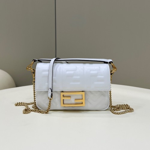 펜디 미니 바게트 8BS017-4