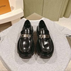 루이비통 남여공용 로퍼 M0565-2