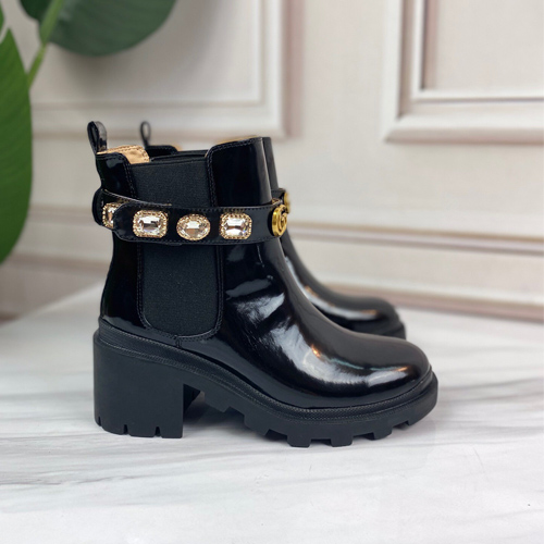 구찌 신상 앵글부츠 623570