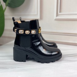 구찌 신상 앵글부츠 623570