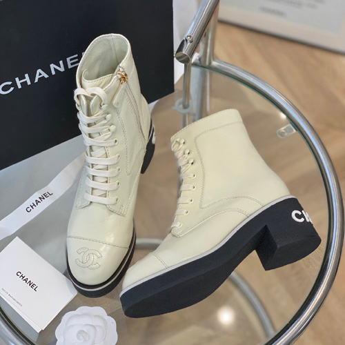 샤넬 신상 앵글부츠 G34368 아이보리