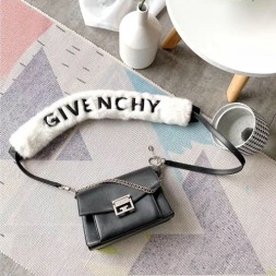 지방시 신상 GV3 스몰 숄더백 BB501 블랙 은장