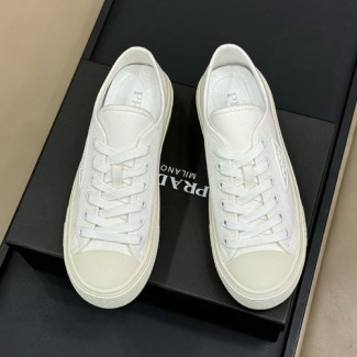 프라다  여성용 스니커즈 F0922-3