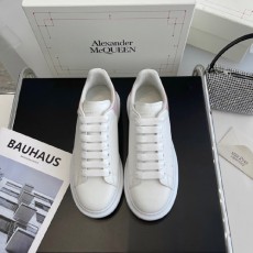 알렉산더 맥퀸  남여공용 스니커즈  586434-13