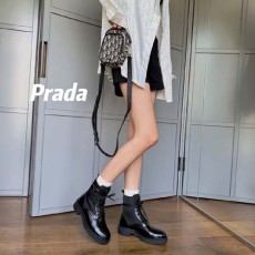 프라다 여성용 앵글부츠 F0865-1
