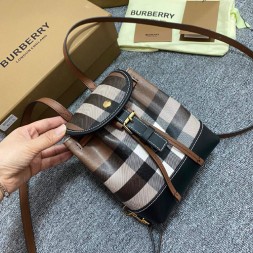 버버리 마이크로 백팩 80584691