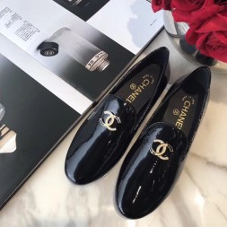 샤넬 신상 로퍼 G39018 에나멜 블랙