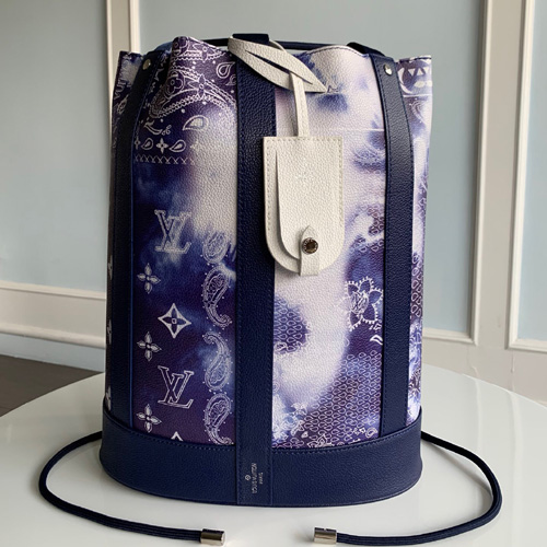 루이비통 신상 메신저백 M20562