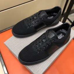 페레가모 17S/S 남성용 스니커즈 F38039 블랙