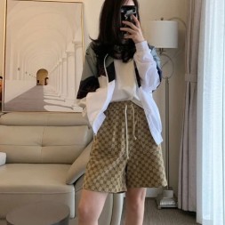 구찌 남여공용 반바지 617638