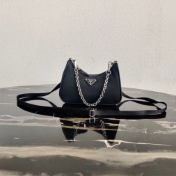 프라다 리에디션 나일론 미니 호보백 1TT122 블랙