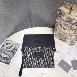 디올 남여공용 신상 클러치백 M9008