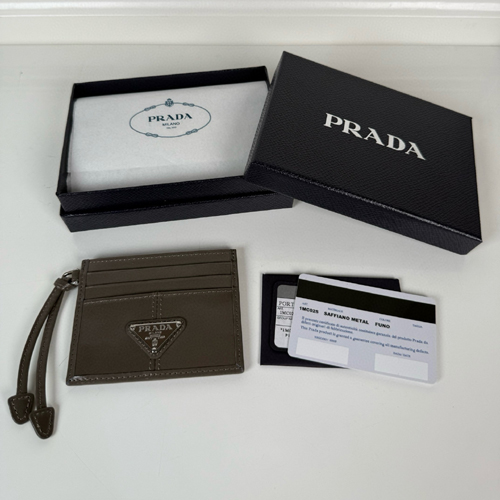 프라다 비텔로 카드지갑 1MC025 은장