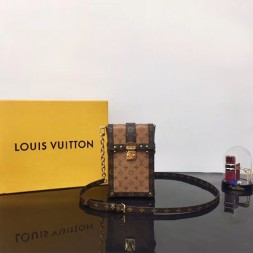 루이비통 포쉐트 트렁크 버티컬 M67873