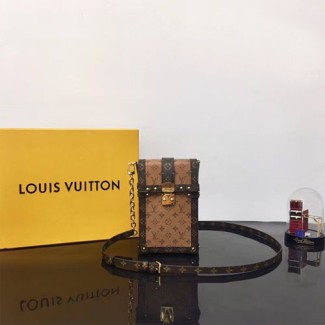 루이비통 포쉐트 트렁크 버티컬 M67873