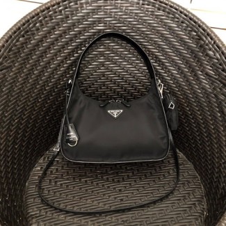 프라다 리에디션 1995 호보백 1BC115 블랙