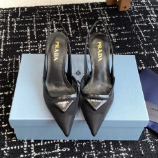 프라다  여성용 샌들 F0920-3