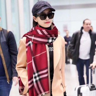 버버리 신상 스카프 BB3610