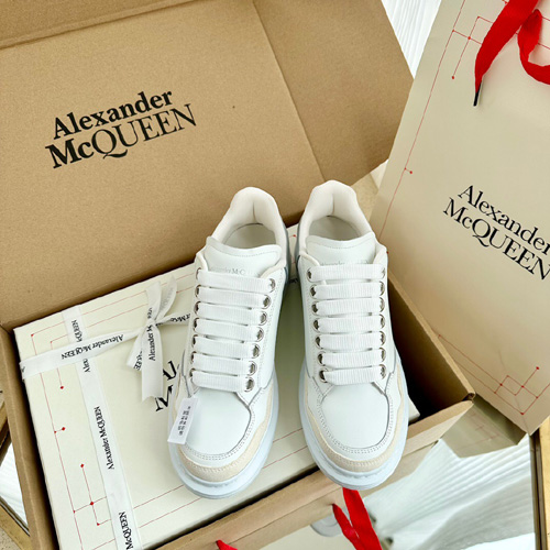 알렉산더 맥퀸  남여공용 스니커즈 586439-2