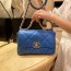  샤넬 CHANEL 19 스몰 플랩 백 AS1160 블루