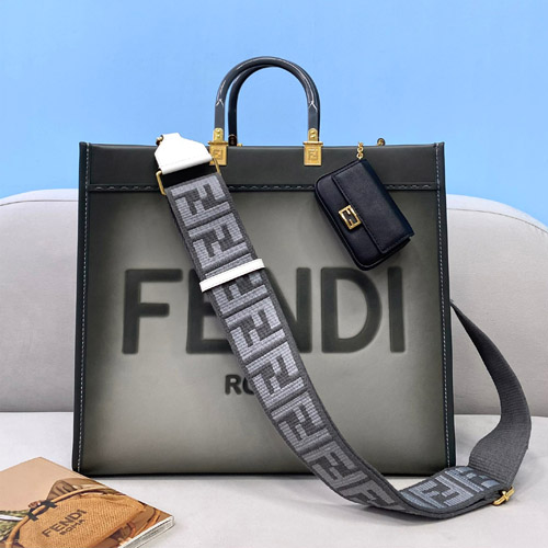 펜디 내추럴 선샤인 라지 토트백 8BH372 그레이