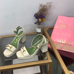 구찌 여성용 신상 샌들 620312