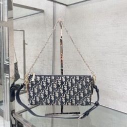 디올 클럽백  M2252