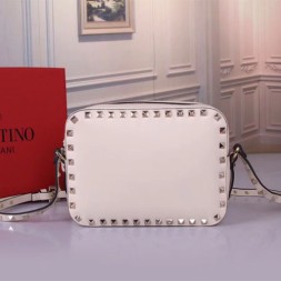 발렌티노 스몰 사이즈 락스터드 크로스 바디 백 RW2B0809 화이트 금장