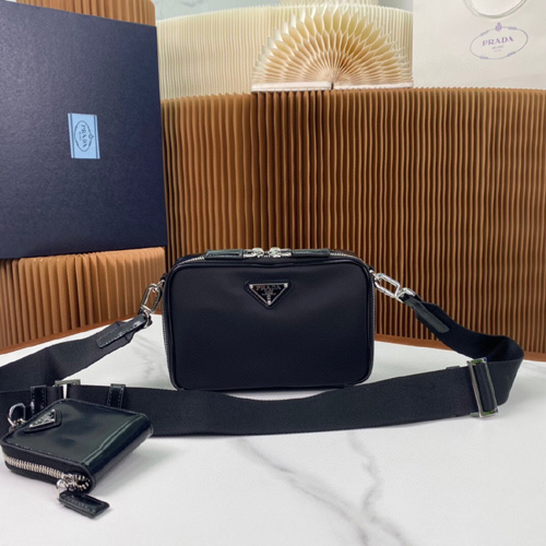 프라다 브리크 크로스 바디 백 2VH070 나일론