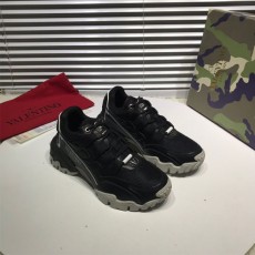 발렌티노 남여공용 신상 스니커즈 2S0S22-5 블랙