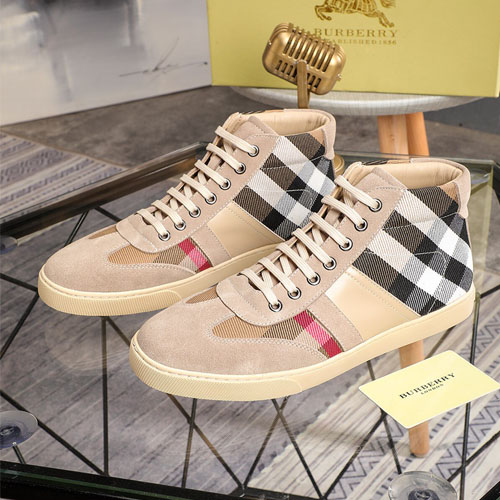 버버리 남성용 신상 스니커즈 801096466