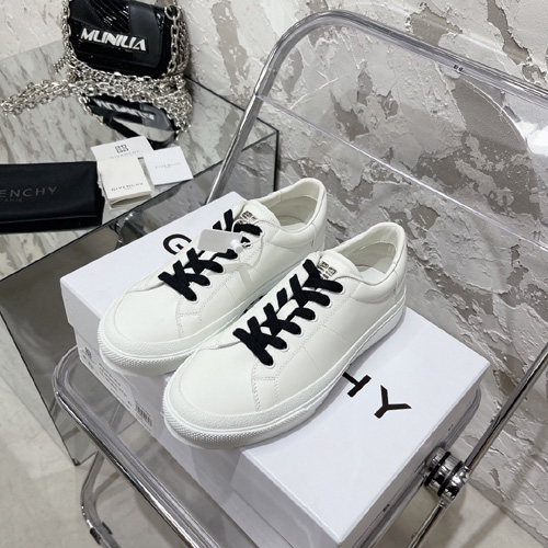 지방시 남여공용 스니커즈 GV390699-9