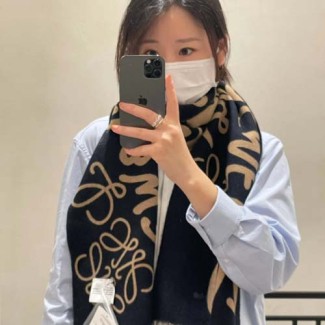 로에베 신상 스카프 LOE2012-2