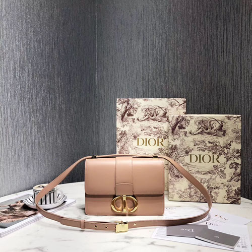 디올 송아지 가죽 몽테인 플랩 백 M9203 누드핑크