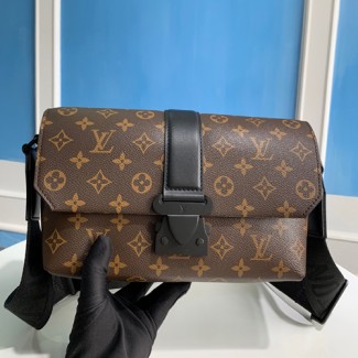 루이비통 S-케이프 메신저 M23741-4