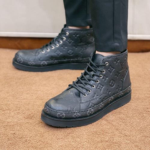 루이비통 남성용 스니커즈 M0404 블랙