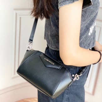 지방시 나노 안티고나 백 BBU017 블랙