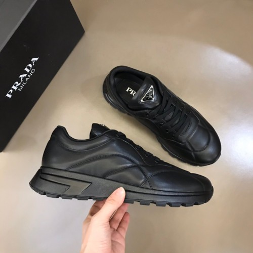 프라다 남성용 스니커즈 F0870-1