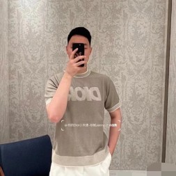 디올 남여공용 반팔 D84306-1