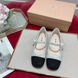 미우미우 신상 로퍼 57229