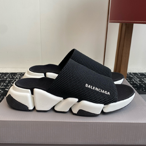 발렌시아가 남여공용 슬리퍼 656084-3