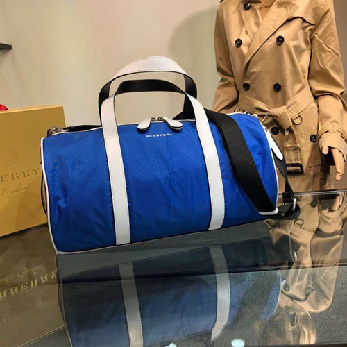 버버리 미디엄 나일론 빈티지 체크 배럴 백 80054211 블루