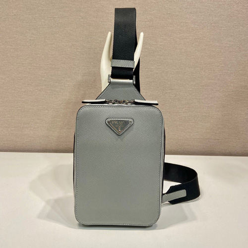 프라다 사피아노 로고 슬링백 2VZ106