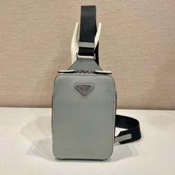 프라다 사피아노 로고 슬링백 2VZ106