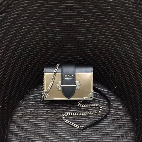 프라다 18S/S 카이에 숄더백 1BH018 골드