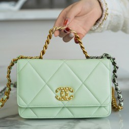  샤넬 19 빅 퀼팅 CC WOC 체인백 AP0957 연두